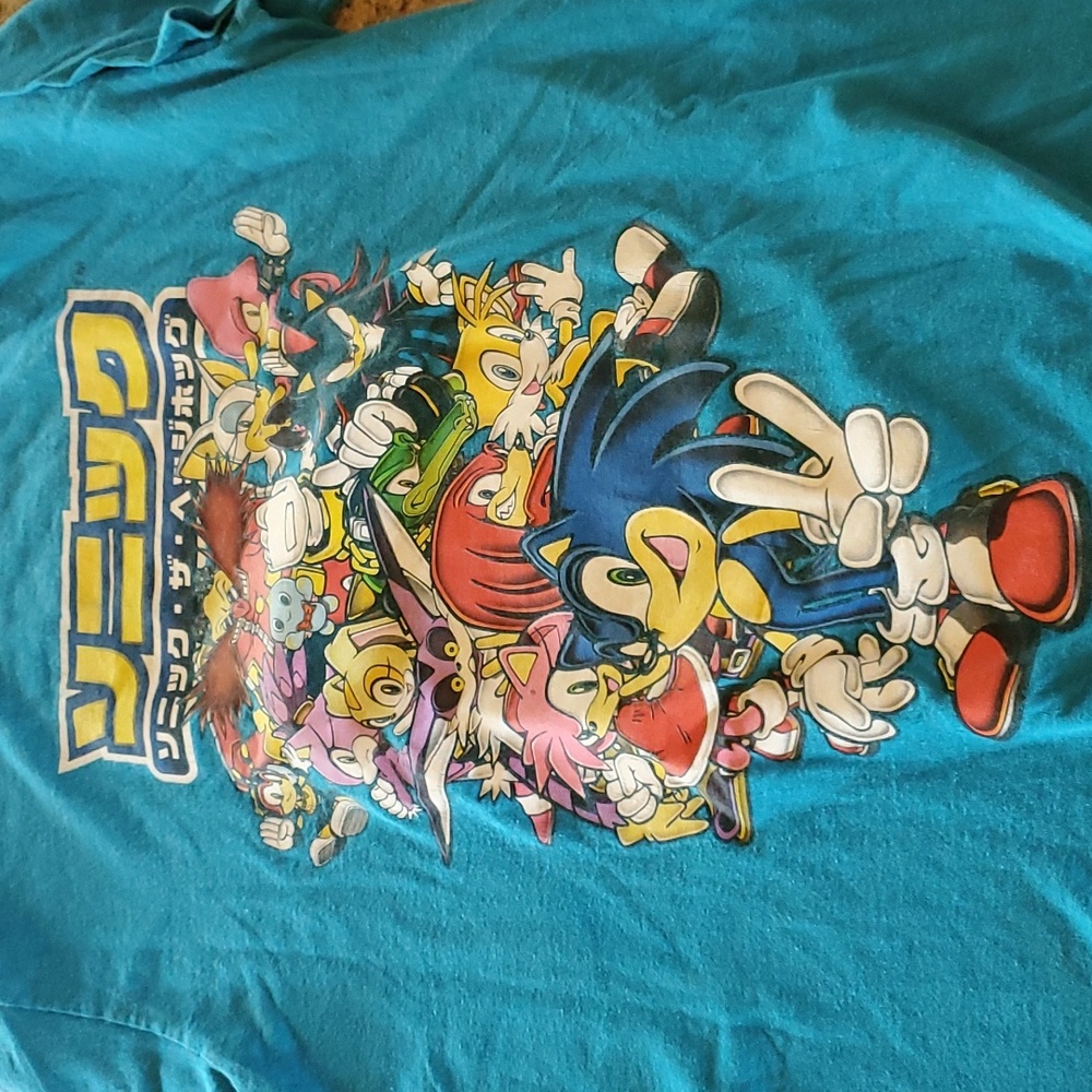 Sonic the Hedgehog t-shirt